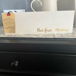 Wooden makeup brush holder with 9 slots